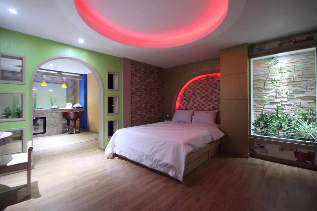 Pohang Wow Motel Habitación foto